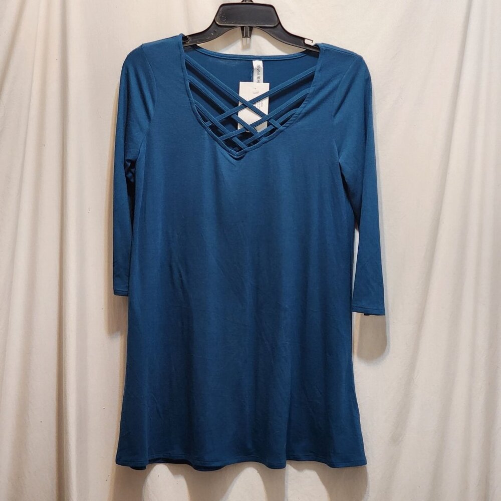 Zenana Premium Lattice Front Top Teal Green Criss Cross 3/4 Sleeve Small NEW‎